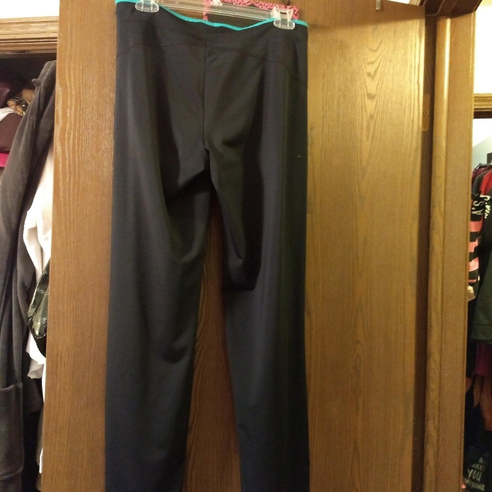 Under Armour All Season Gear Sweats - Picture 2 of 3